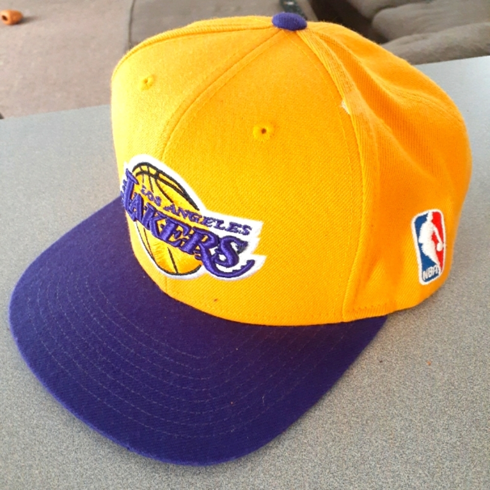 Lakers hat